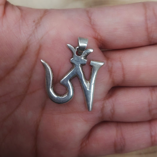 Ciondolo Om Tibetano