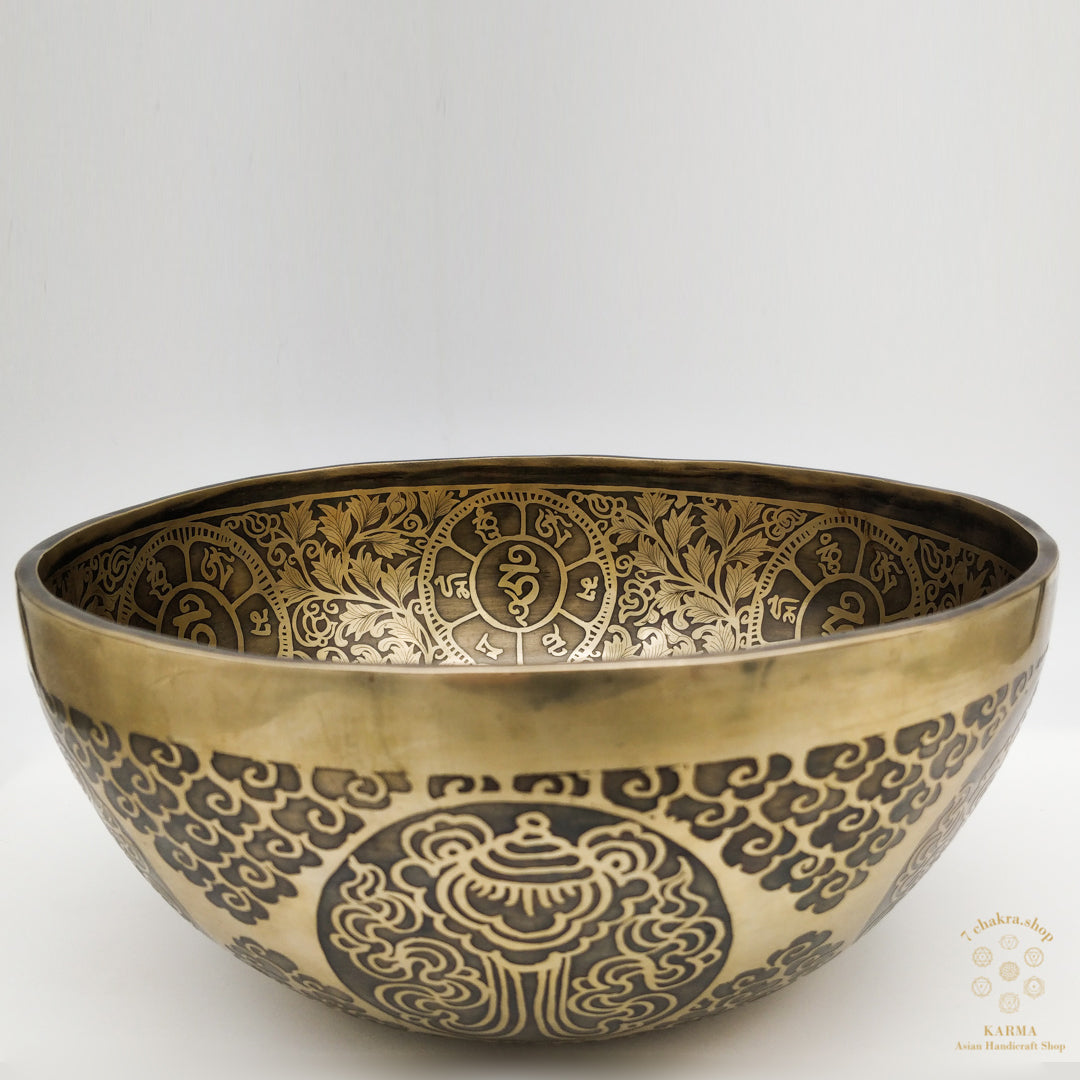 Campana Tibetana con intaglio speciale "Piedi di buddha"
