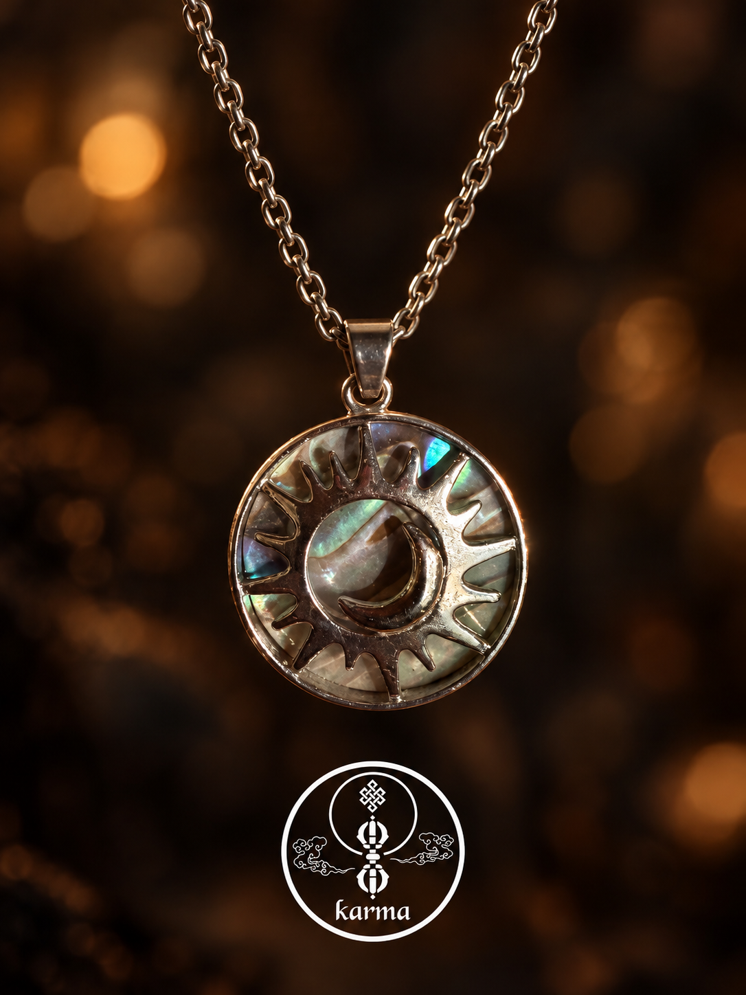 Collana Sole e Luna con Madreperla

Equilibrio, armonia e bellezza senza tempo.