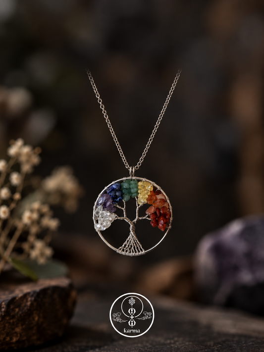 Ciondolo Albero della Vita in Acciaio con 7 Pietre dei Chakra – Simbolo di Equilibrio e Armonia